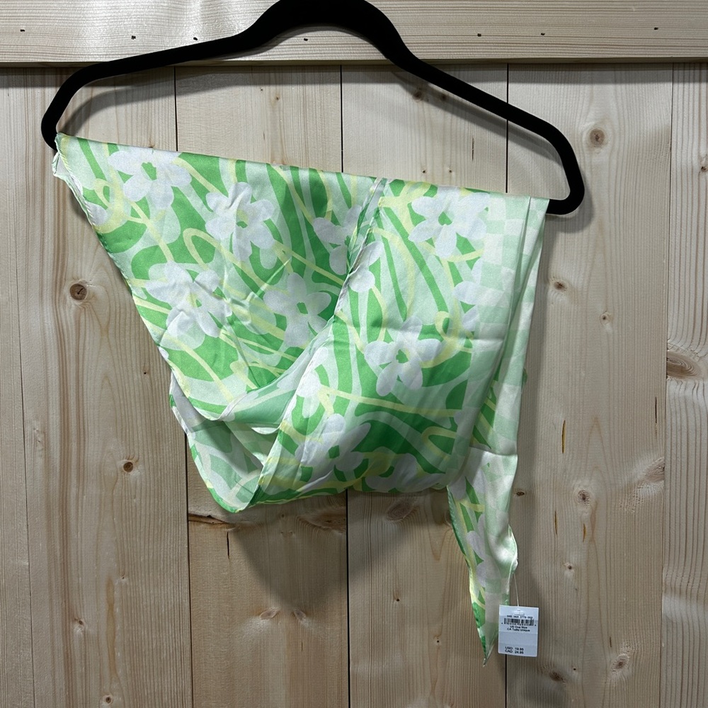 NWT American Eagle Green Floral Satin Hair Scarf Bandana, Floral Boho Satin Fem